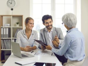 Self Employed individuals happily chat with a mortgage broker or lender regarding their home loan options