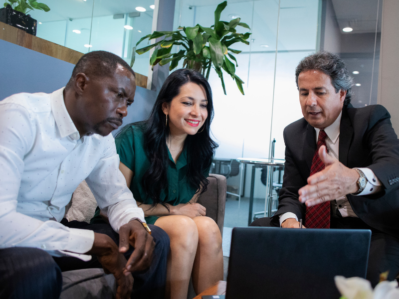 A mortgage broker shows clients their line of credit options and how they work